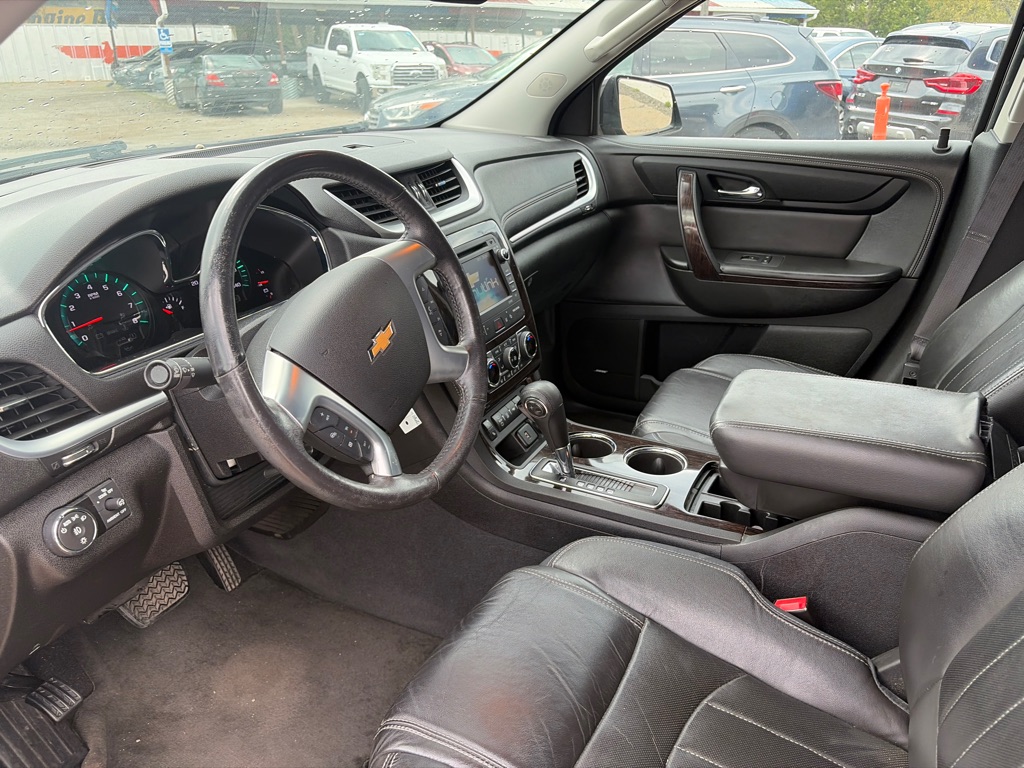 Photo 9 of this CHEVROLET TRAVERSE