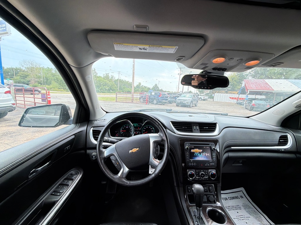 Photo 10 of this CHEVROLET TRAVERSE