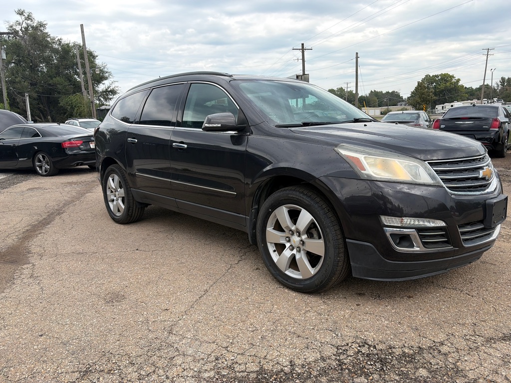 Photo 3 of this CHEVROLET TRAVERSE