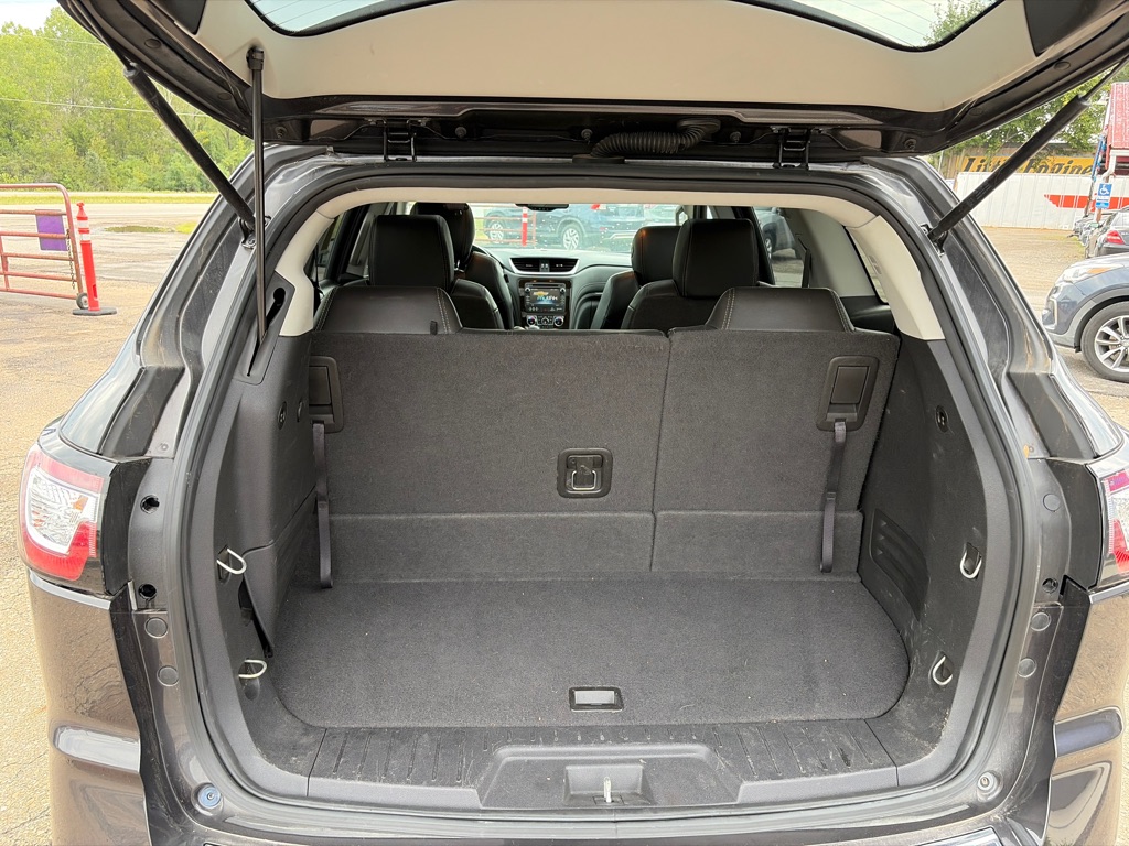 Photo 28 of this CHEVROLET TRAVERSE