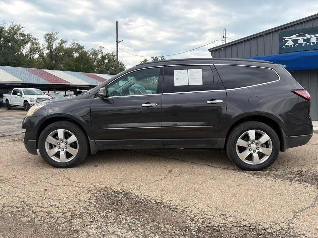 Photo 8 of this CHEVROLET TRAVERSE