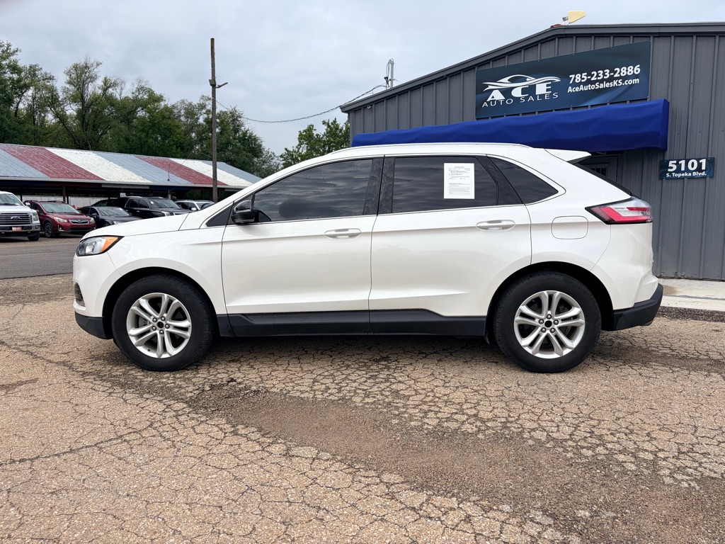 Photo 8 of this FORD EDGE