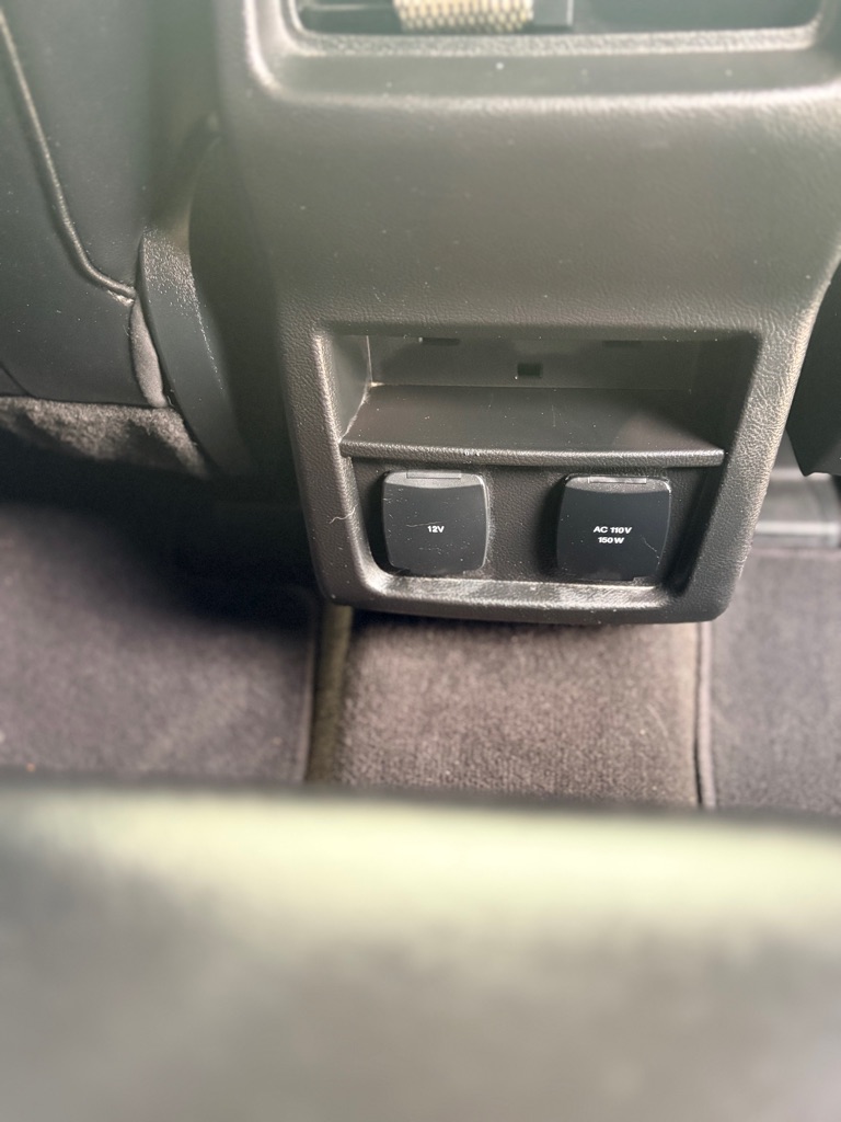 Photo 25 of this FORD EDGE
