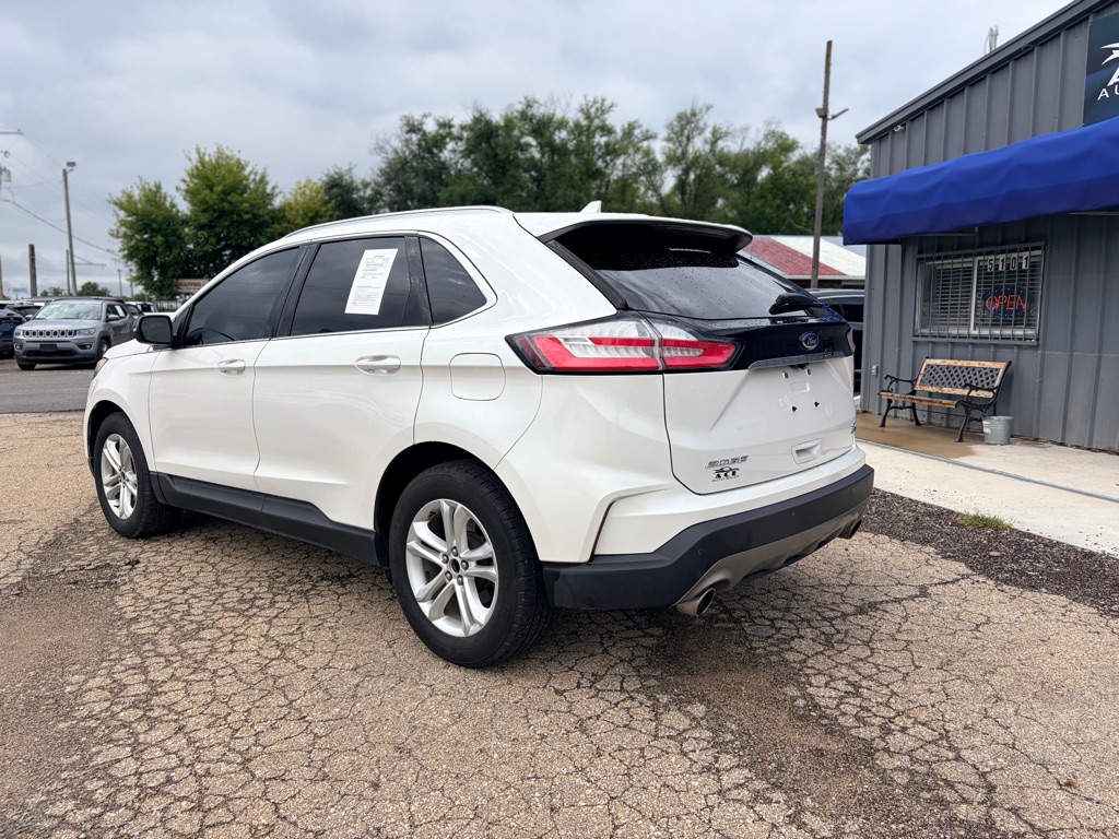 Photo 7 of this FORD EDGE