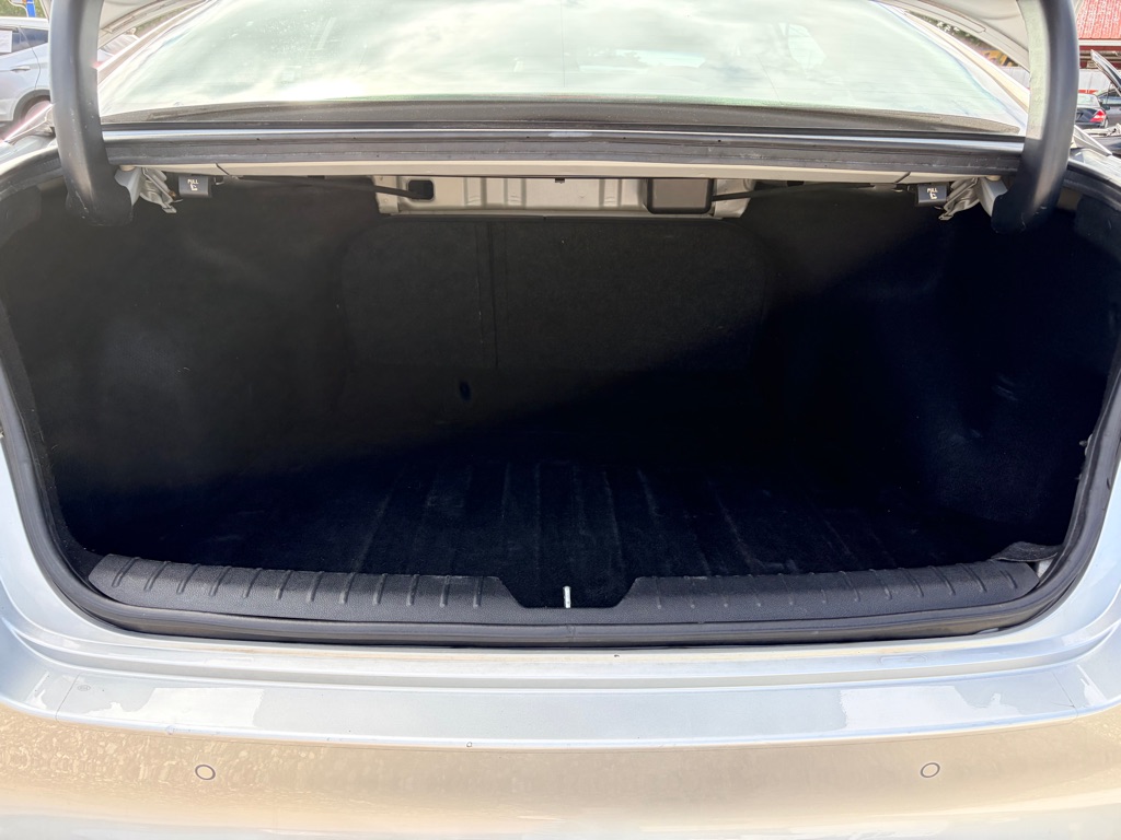 Photo 25 of this KIA OPTIMA