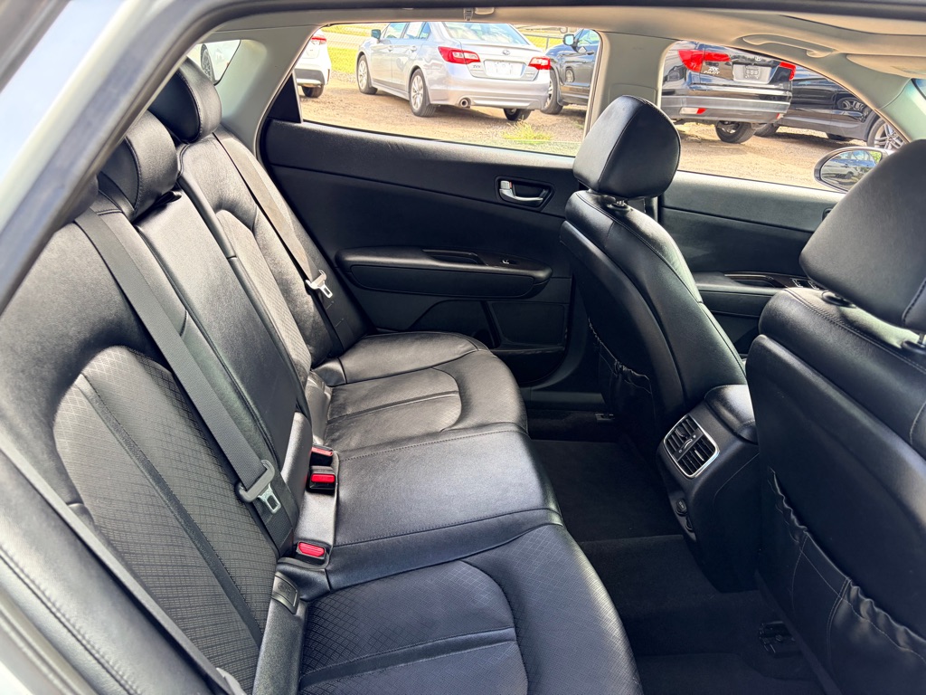 Photo 24 of this KIA OPTIMA