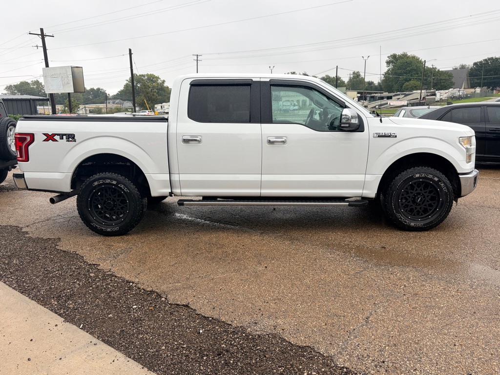 Photo 4 of this FORD F-150