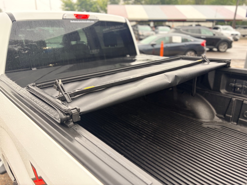 Photo 32 of this FORD F-150
