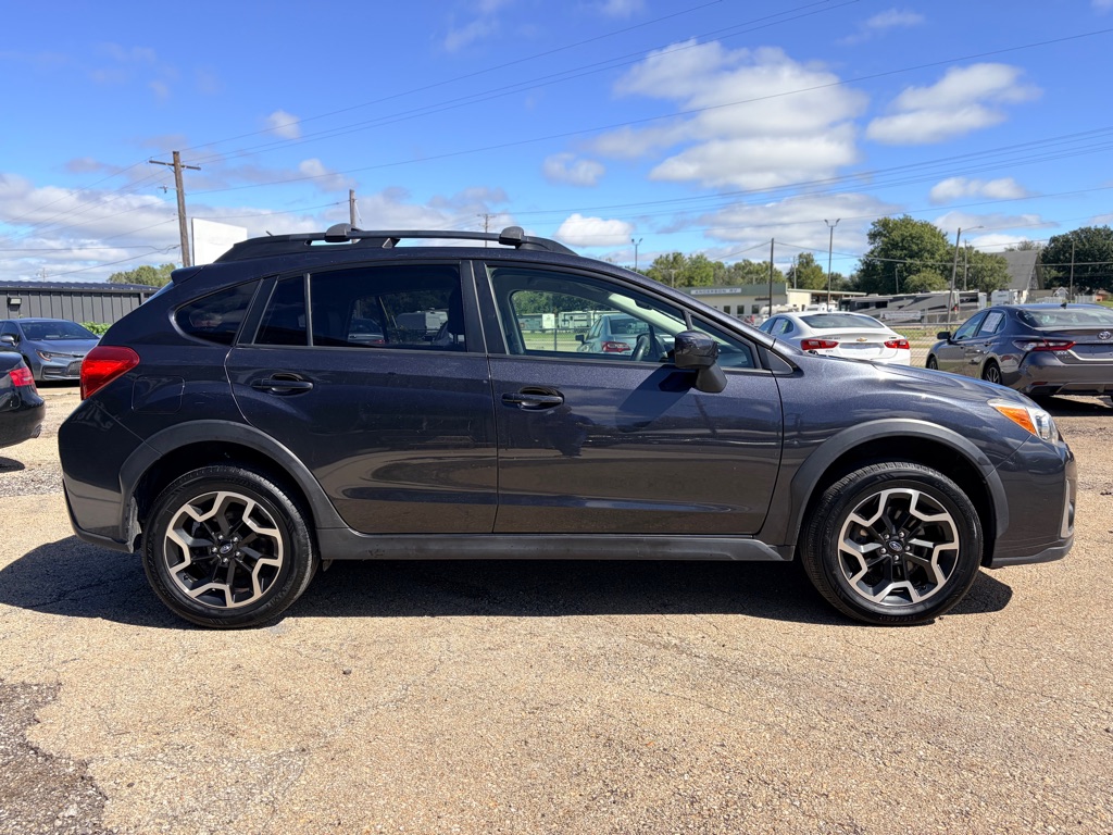 Photo 4 of this SUBARU CROSSTREK