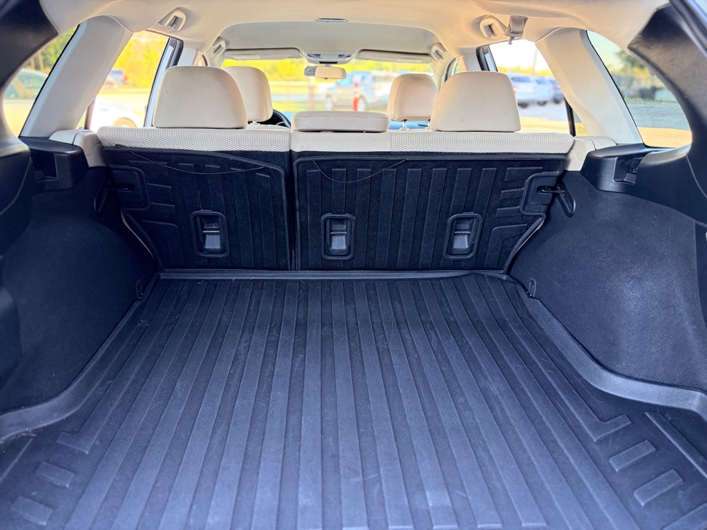Photo 26 of this SUBARU OUTBACK