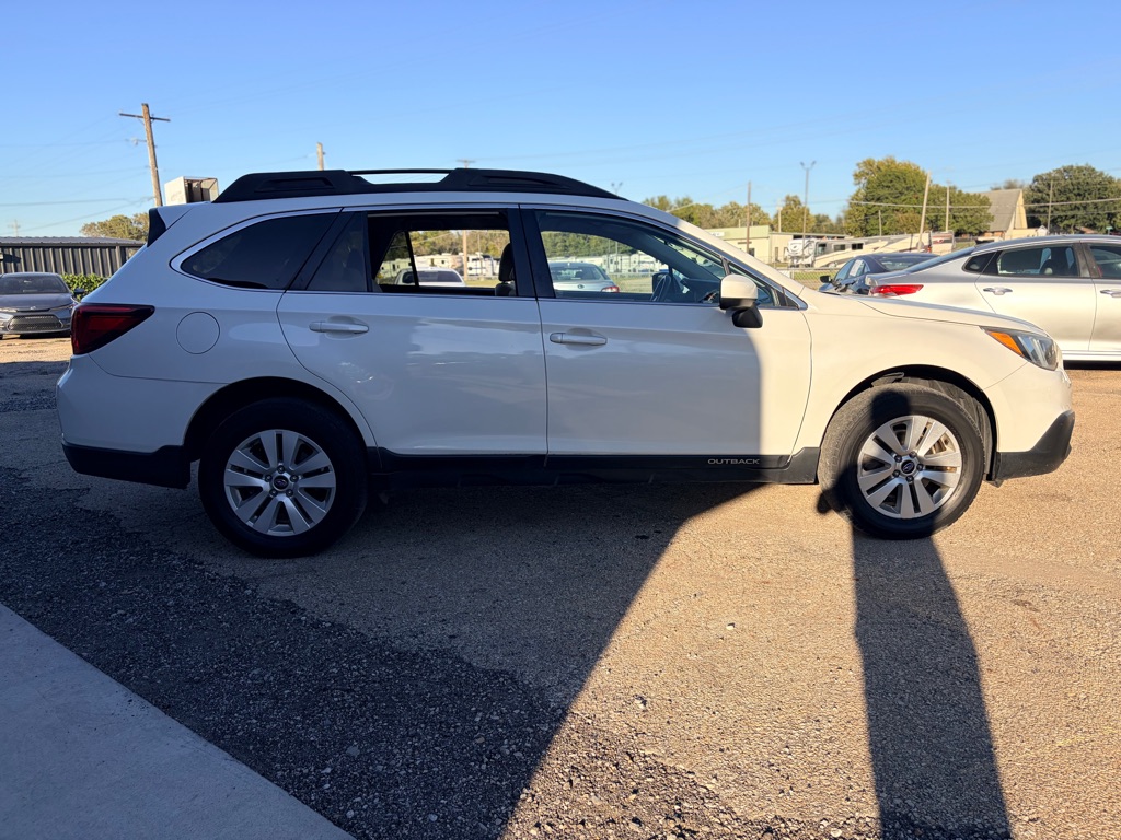 Photo 4 of this SUBARU OUTBACK