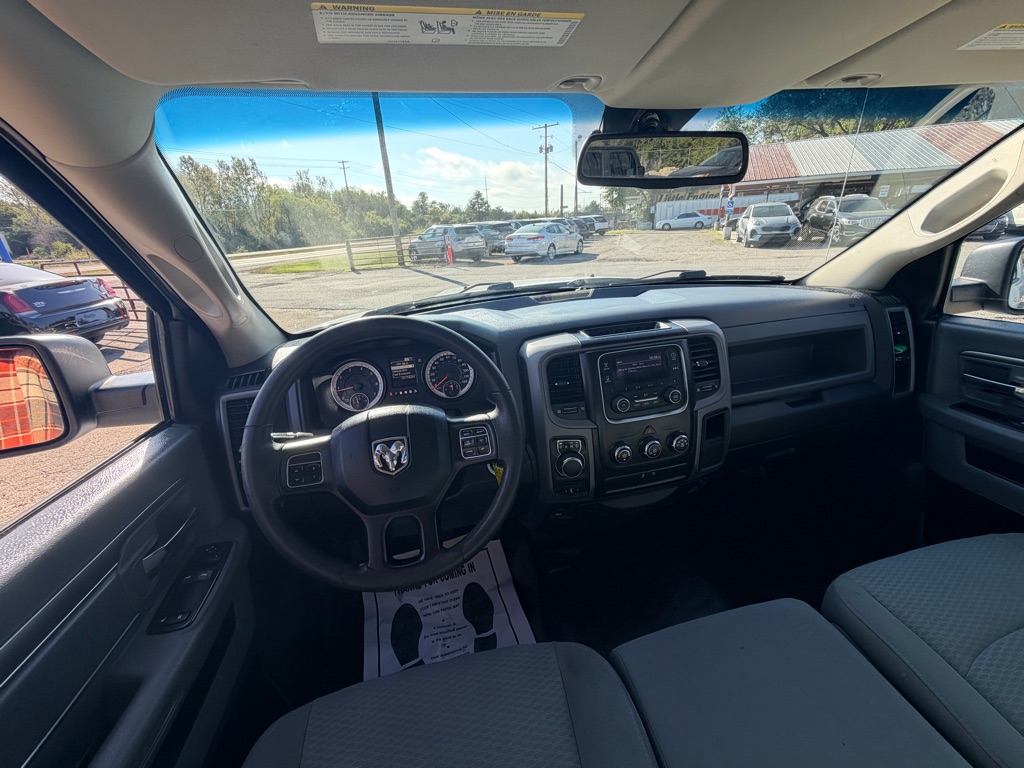 Photo 11 of this RAM 1500 CLASSIC