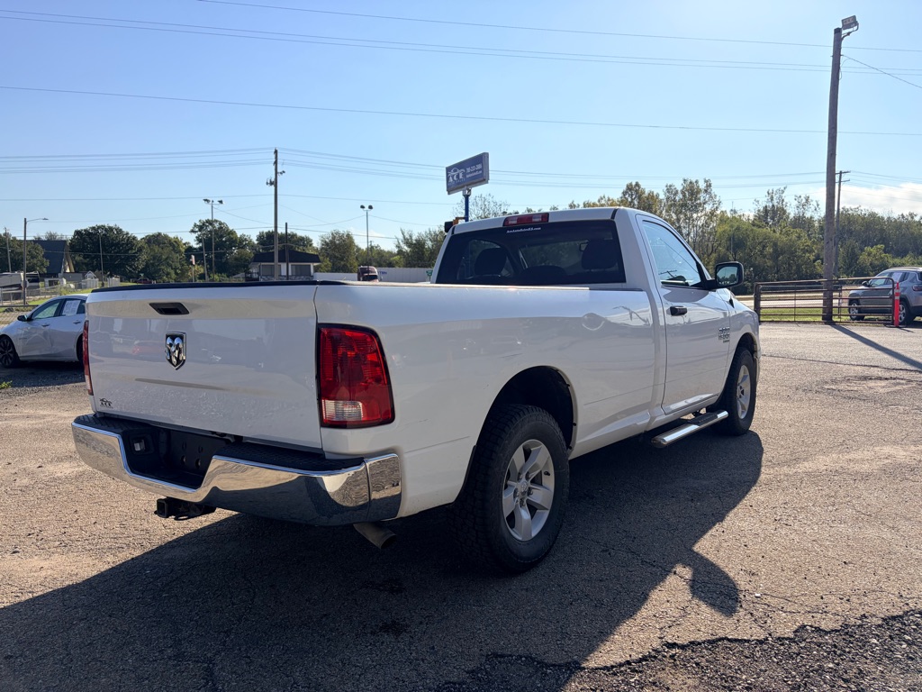 Photo 5 of this RAM 1500 CLASSIC