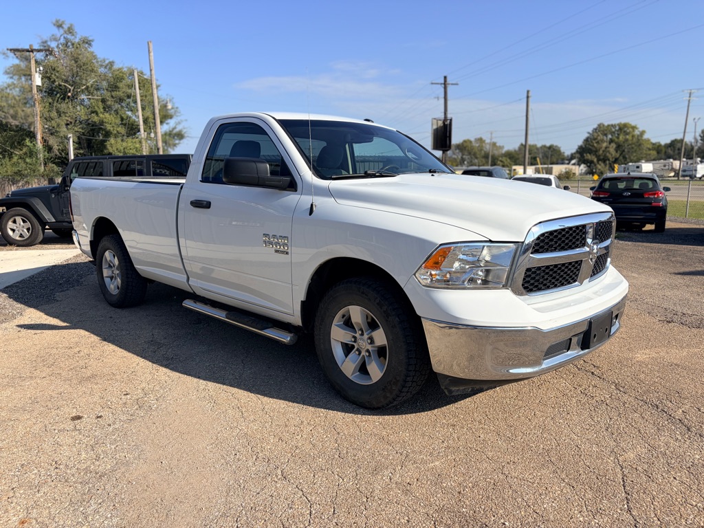 Photo 3 of this RAM 1500 CLASSIC