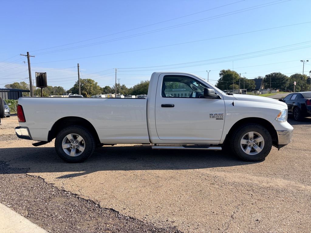 Photo 4 of this RAM 1500 CLASSIC
