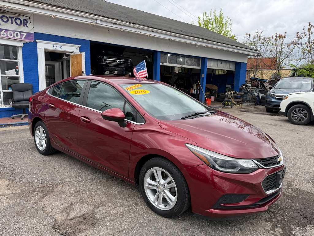 Photo 8 of this CHEVROLET CRUZE