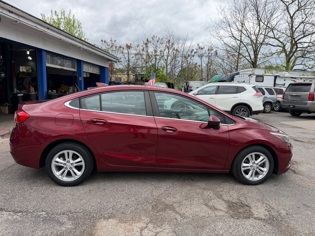 Photo 7 of this CHEVROLET CRUZE