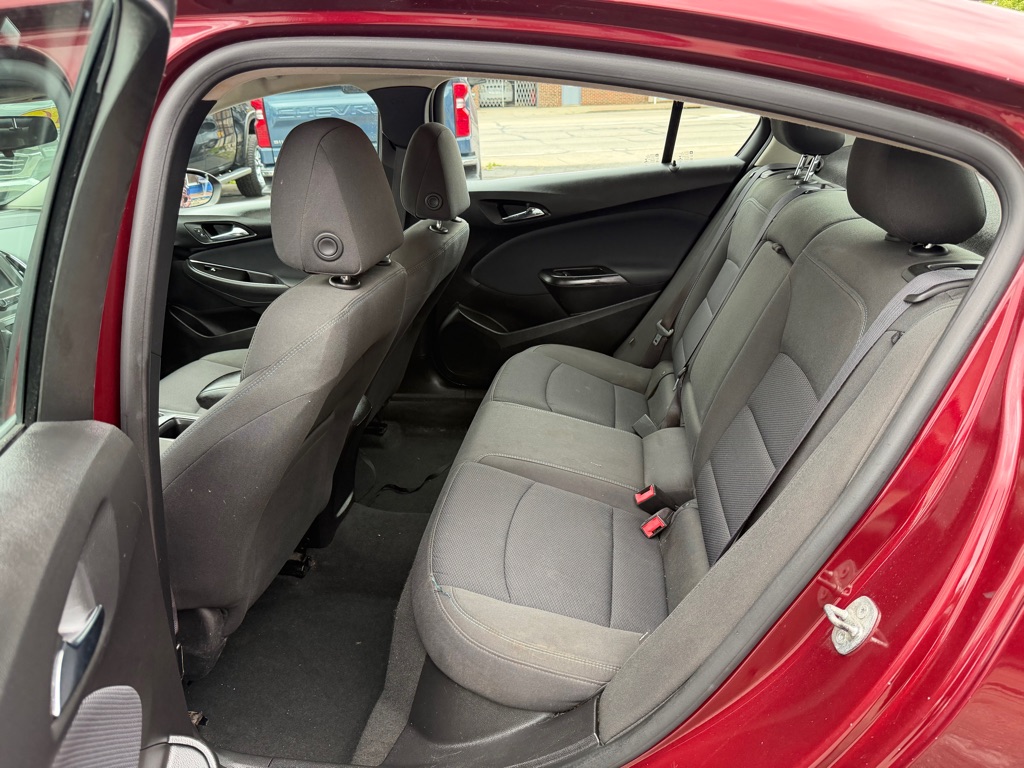 Photo 11 of this CHEVROLET CRUZE