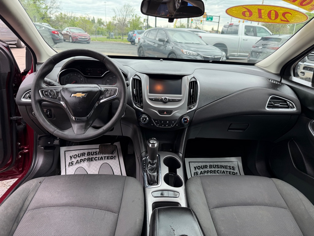 Photo 13 of this CHEVROLET CRUZE