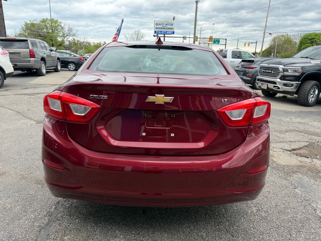 Photo 5 of this CHEVROLET CRUZE