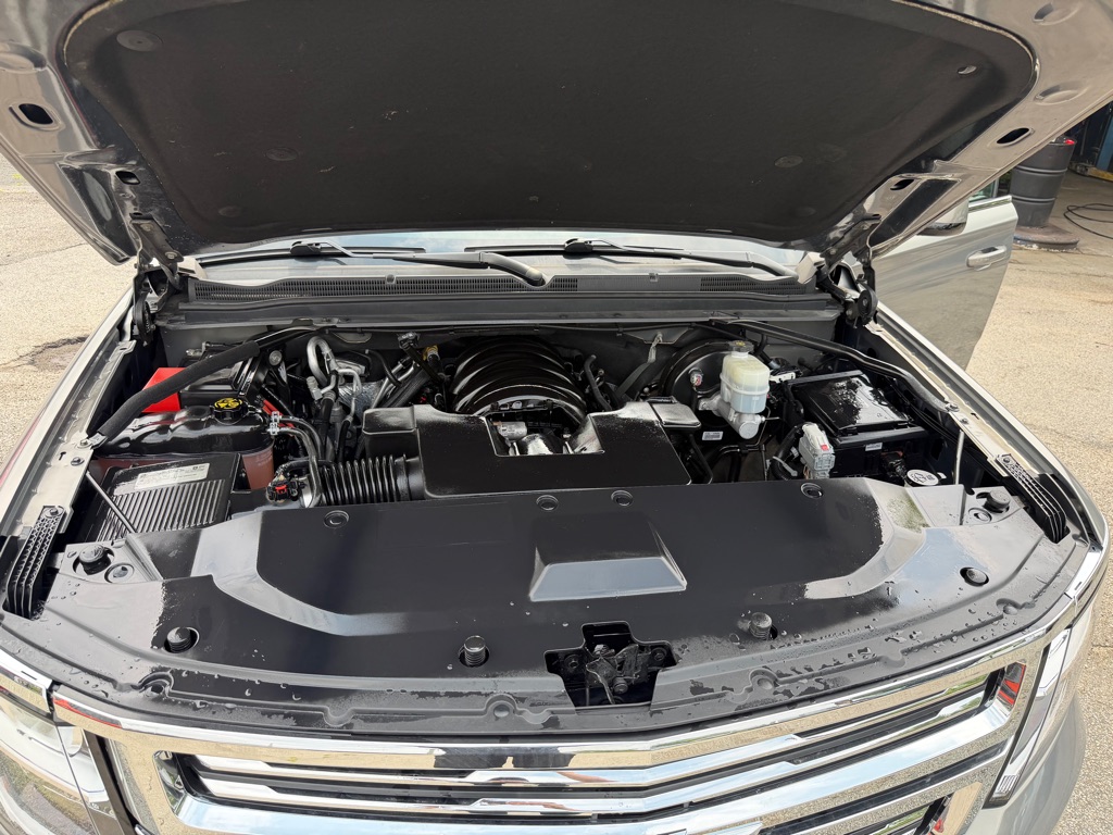 Photo 17 of this CHEVROLET TAHOE