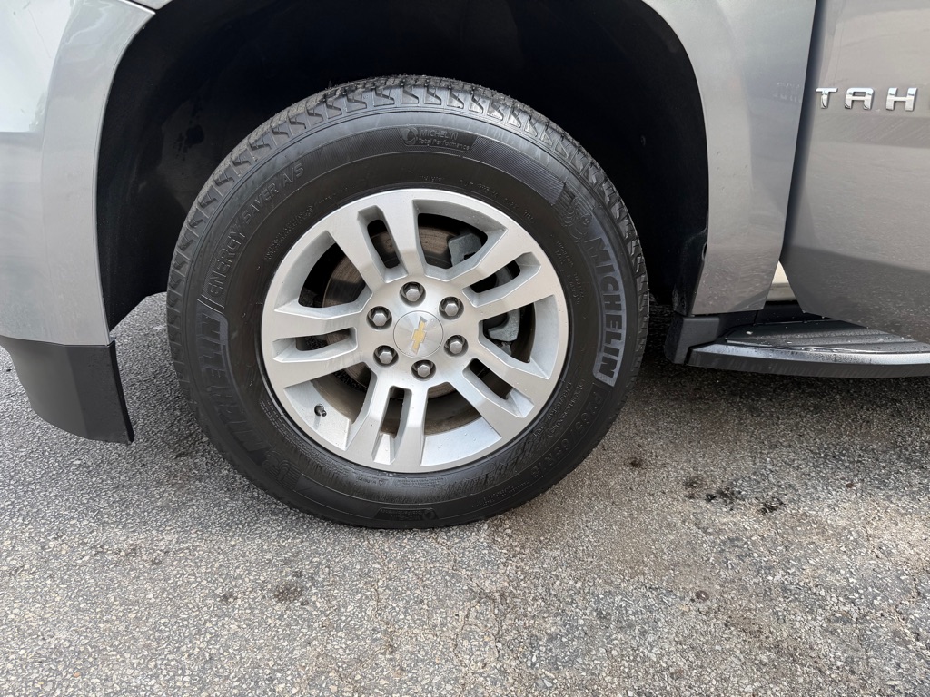 Photo 18 of this CHEVROLET TAHOE