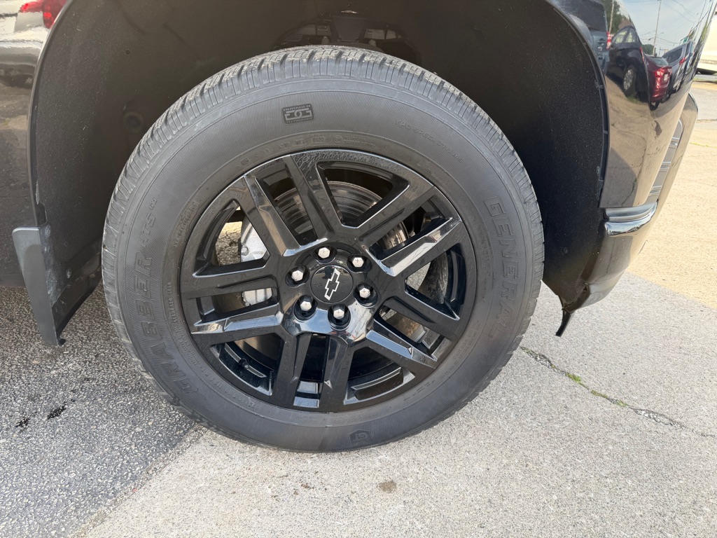 Photo 19 of this CHEVROLET SILVERADO 1500