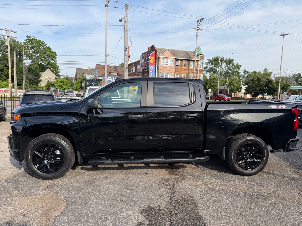 Photo 3 of this CHEVROLET SILVERADO 1500