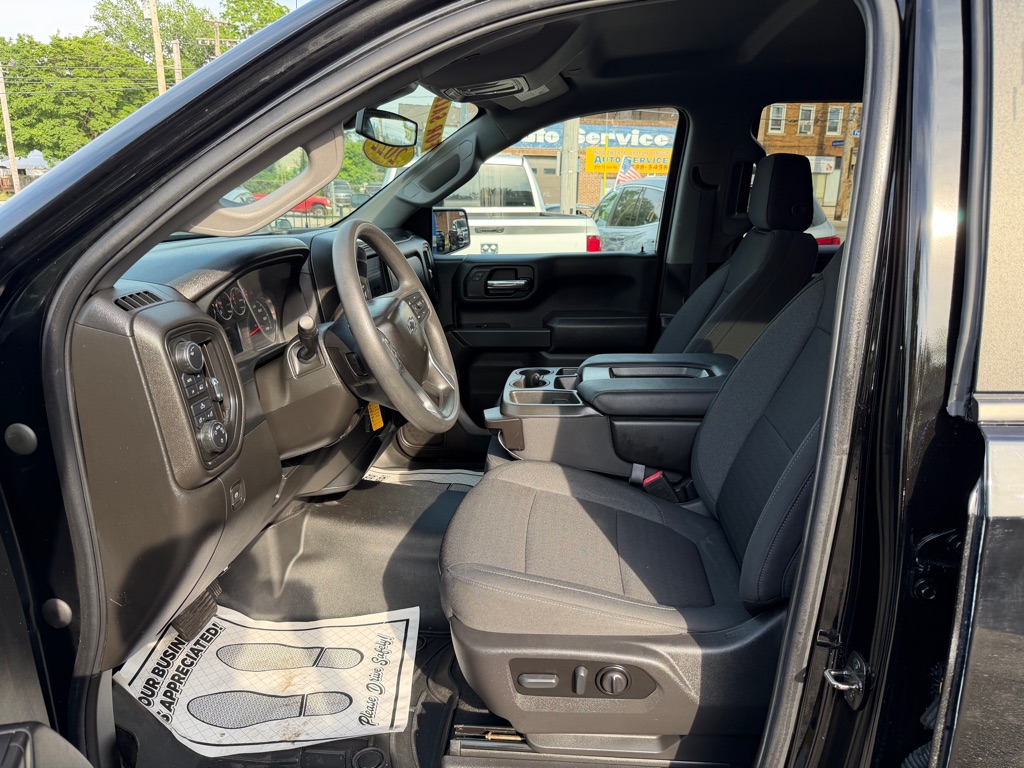 Photo 10 of this CHEVROLET SILVERADO 1500