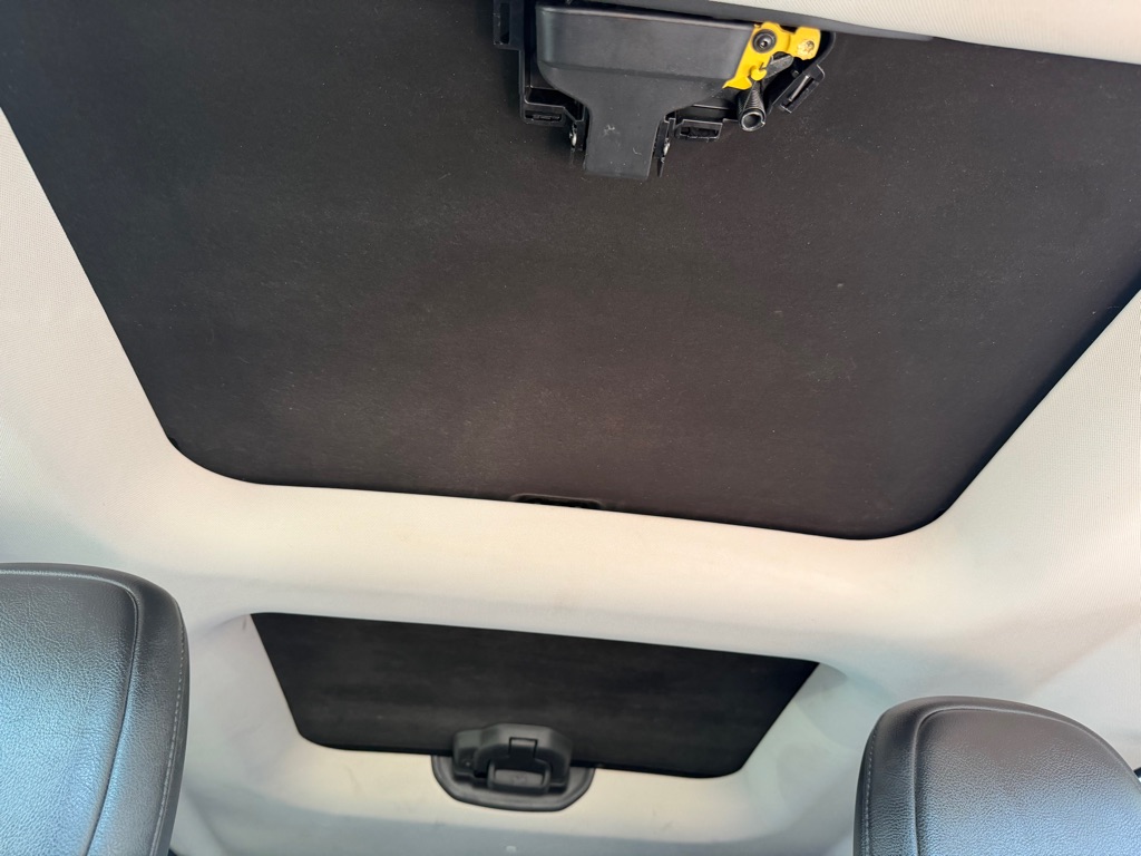 Photo 18 of this JEEP RENEGADE