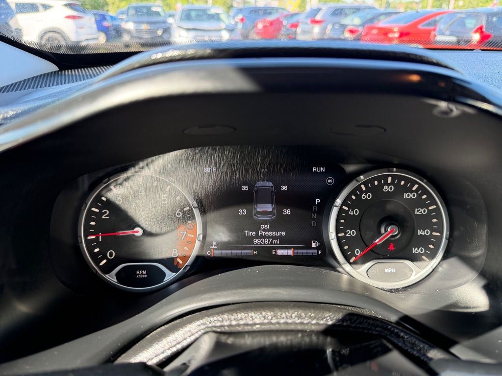 Photo 15 of this JEEP RENEGADE