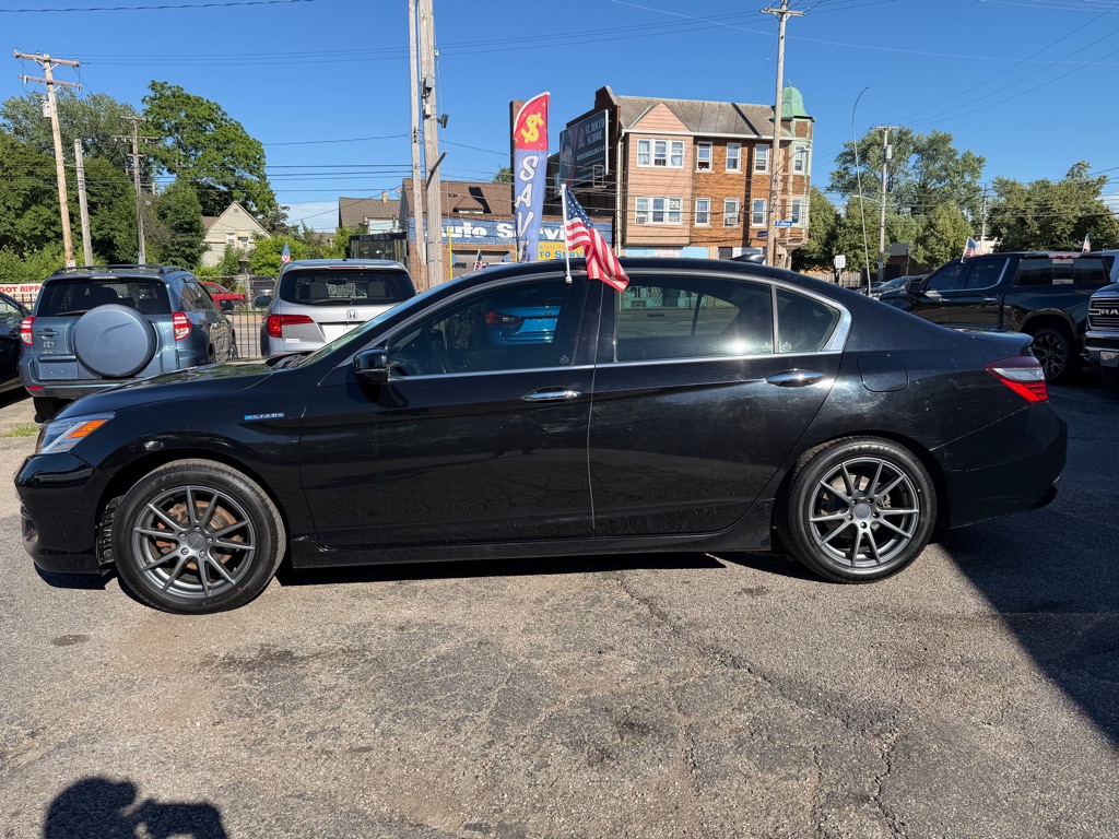 Photo 3 of this HONDA ACCORD HYBRID