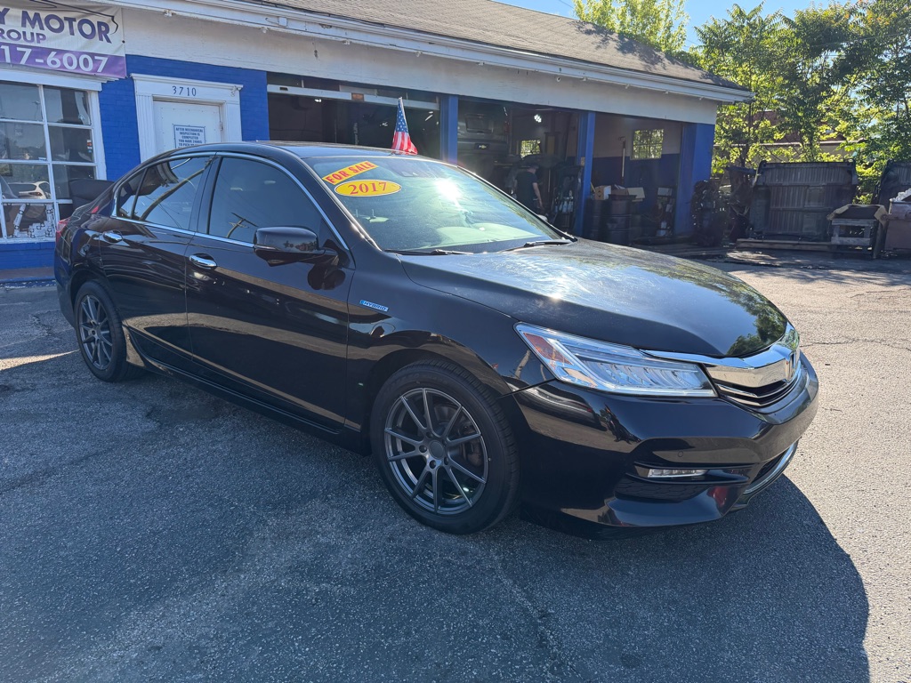 Photo 8 of this HONDA ACCORD HYBRID