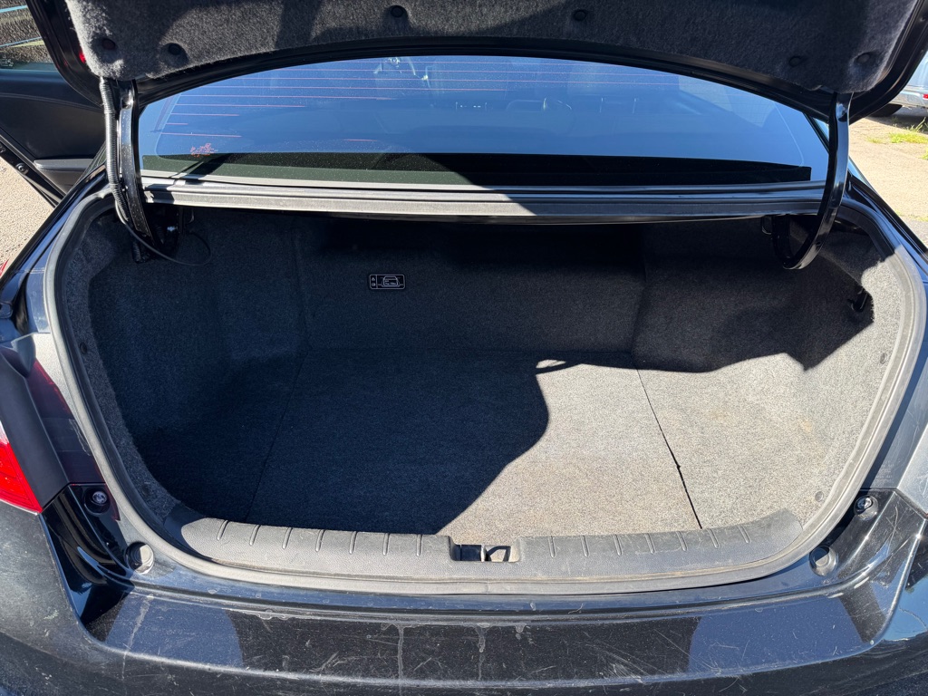 Photo 12 of this HONDA ACCORD HYBRID