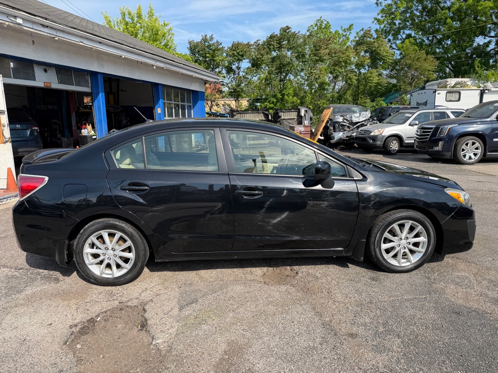 Photo 7 of this SUBARU IMPREZA