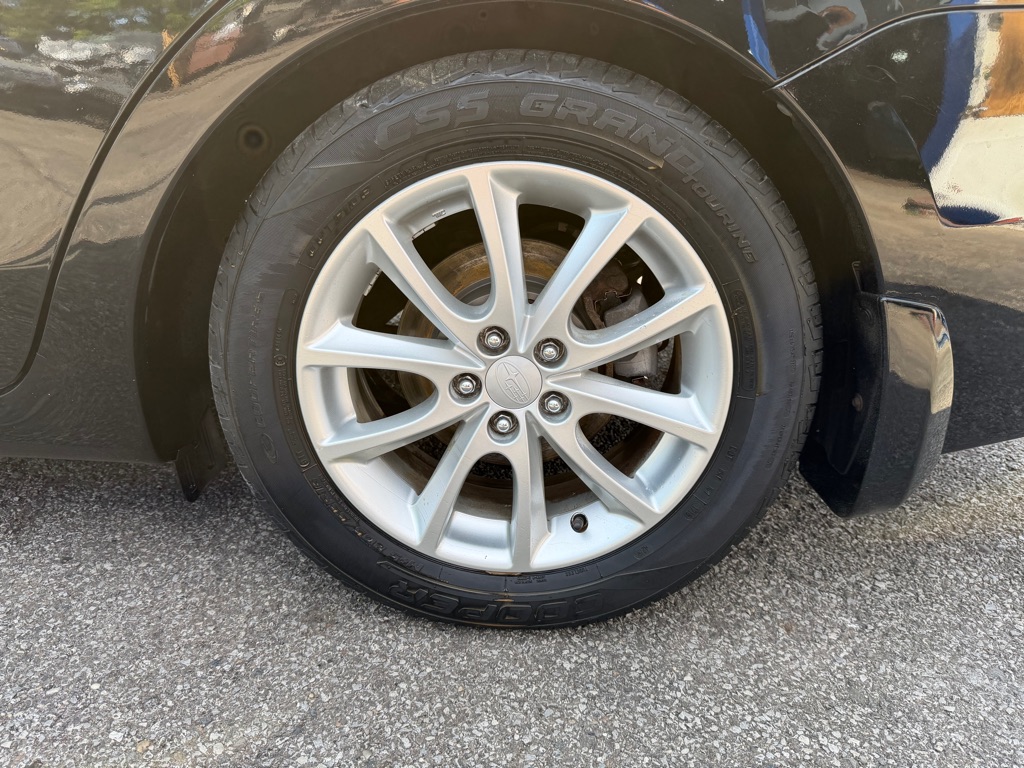 Photo 18 of this SUBARU IMPREZA