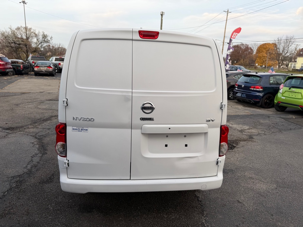 Photo 5 of this NISSAN NV200
