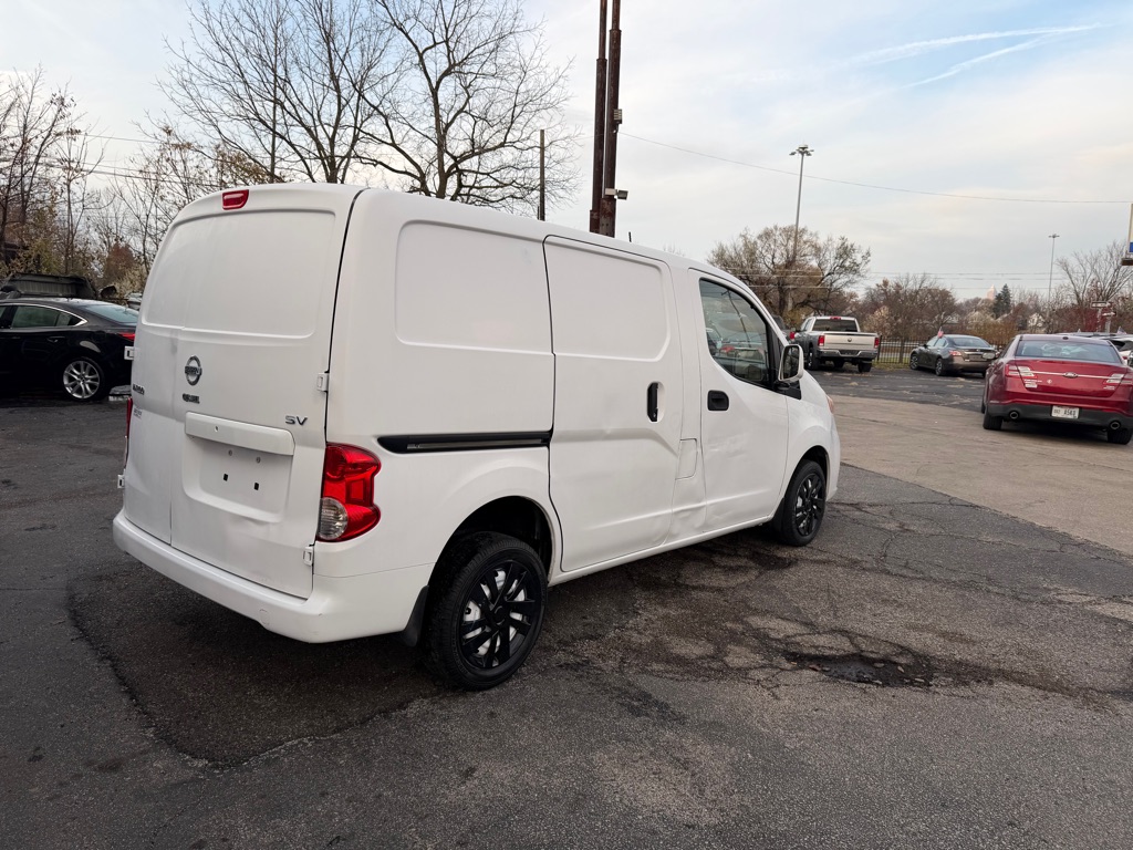 Photo 6 of this NISSAN NV200