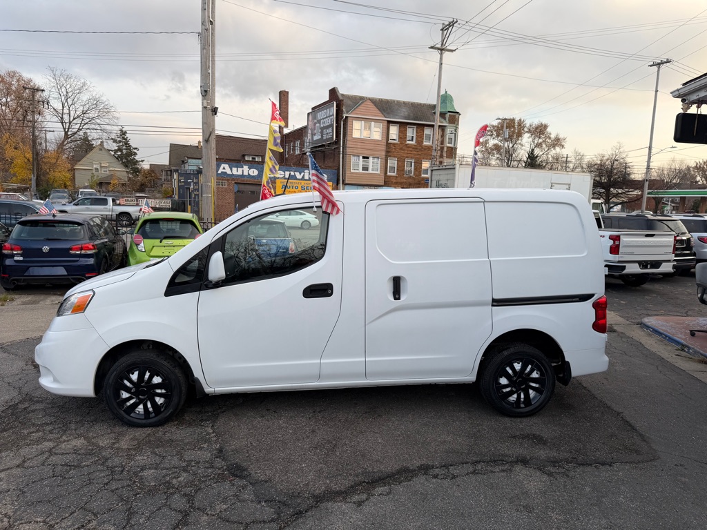 Photo 3 of this NISSAN NV200