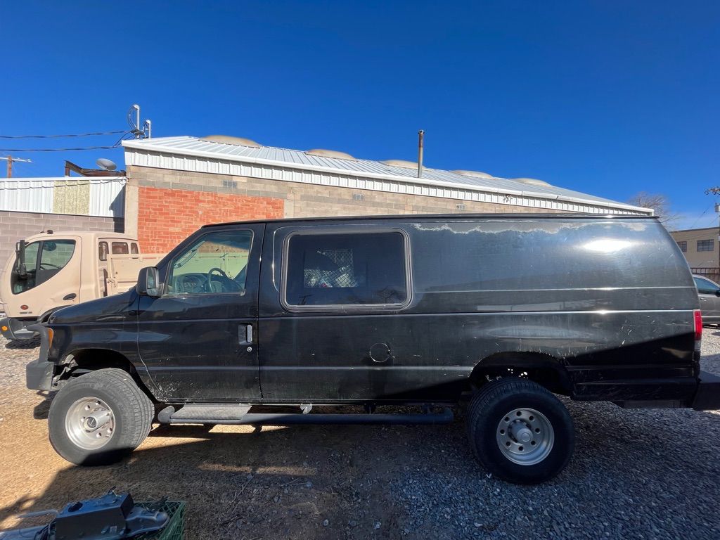 Photo 2 of this FORD E-SERIES CARGO