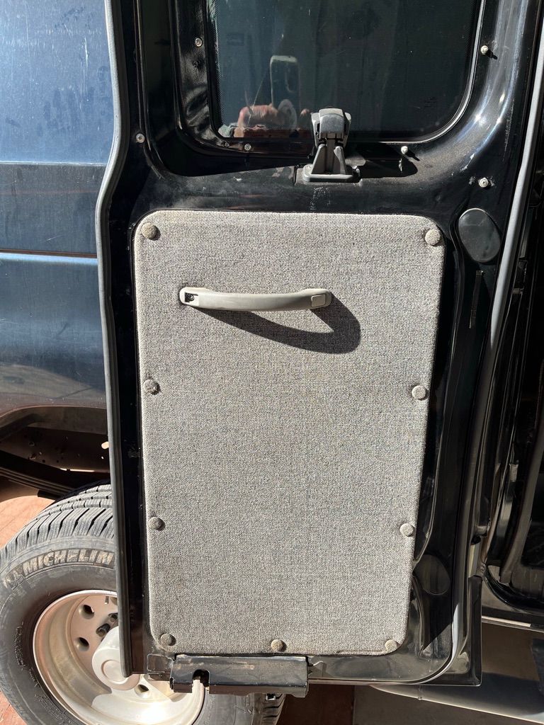 Photo 12 of this FORD E-SERIES CARGO