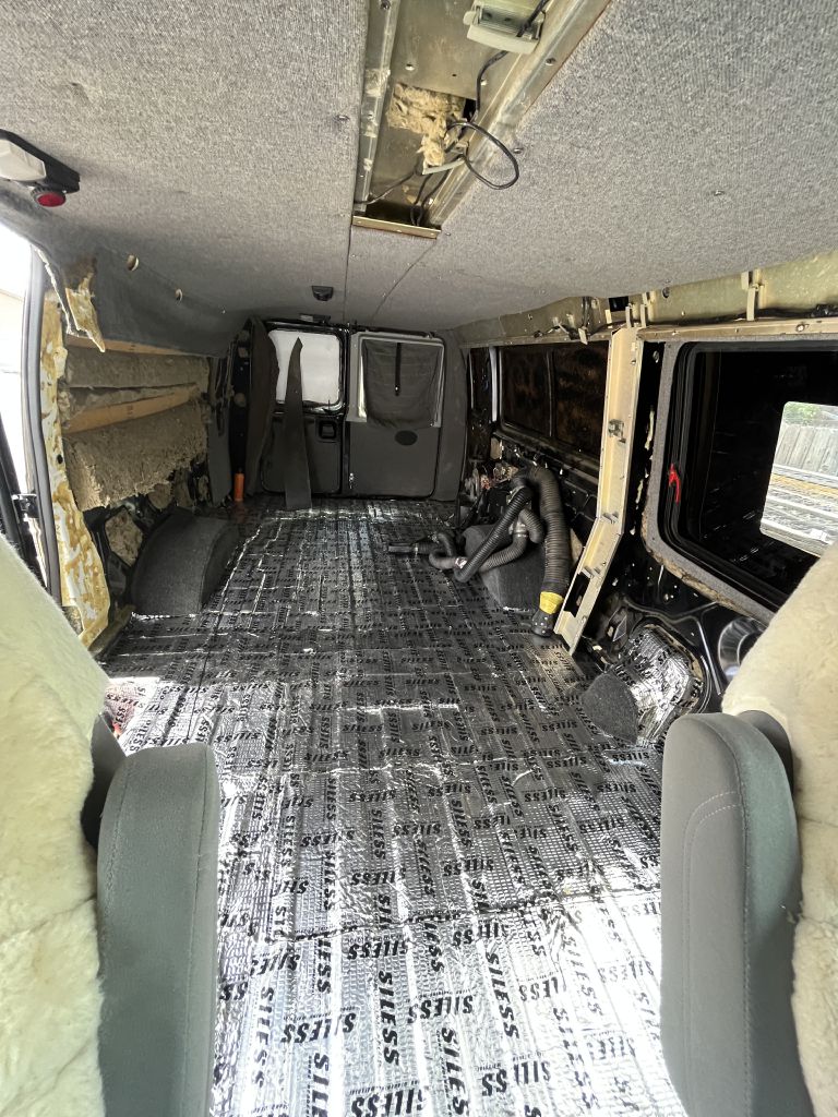 Photo 15 of this FORD E-SERIES CARGO