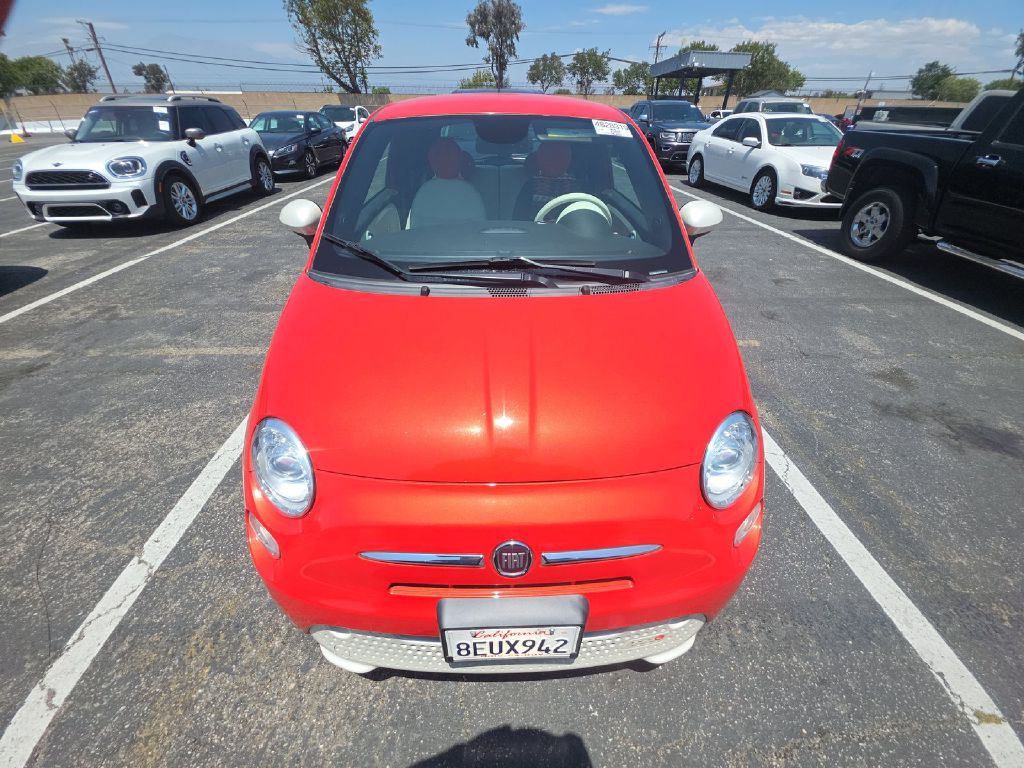 Photo 2 of this FIAT 500E