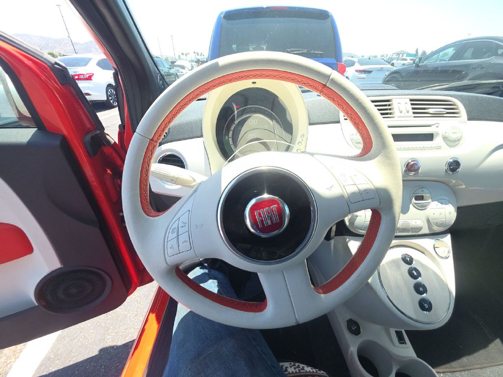 Photo 10 of this FIAT 500E