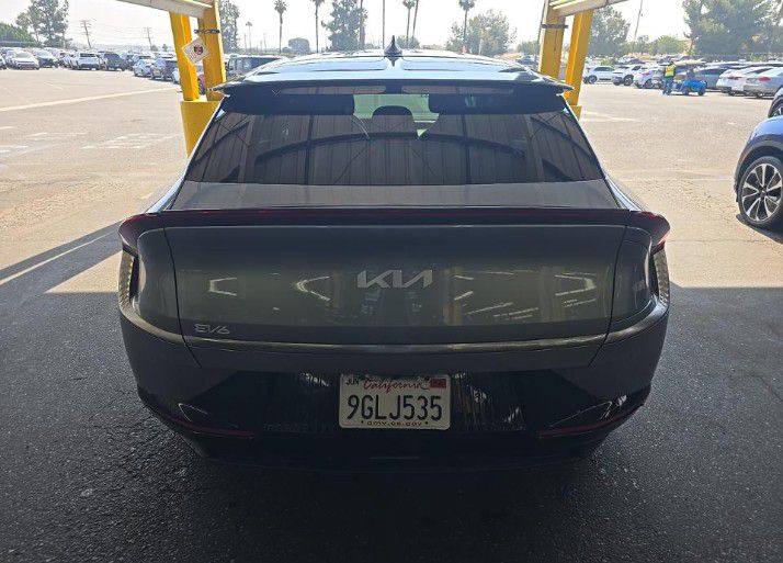 Photo 8 of this KIA EV6