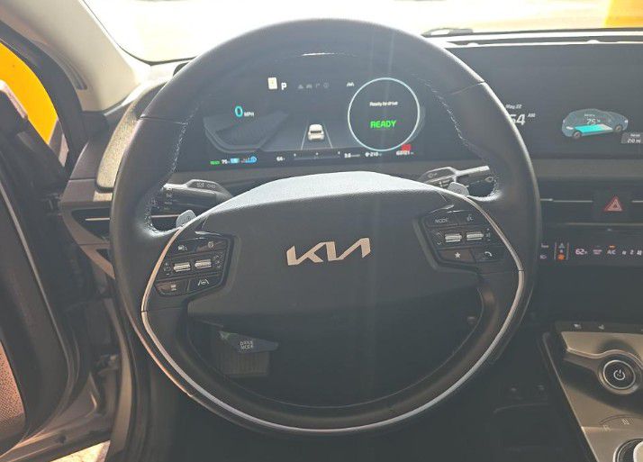 Photo 13 of this KIA EV6