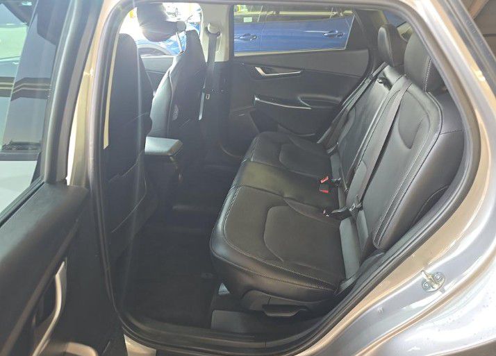 Photo 16 of this KIA EV6