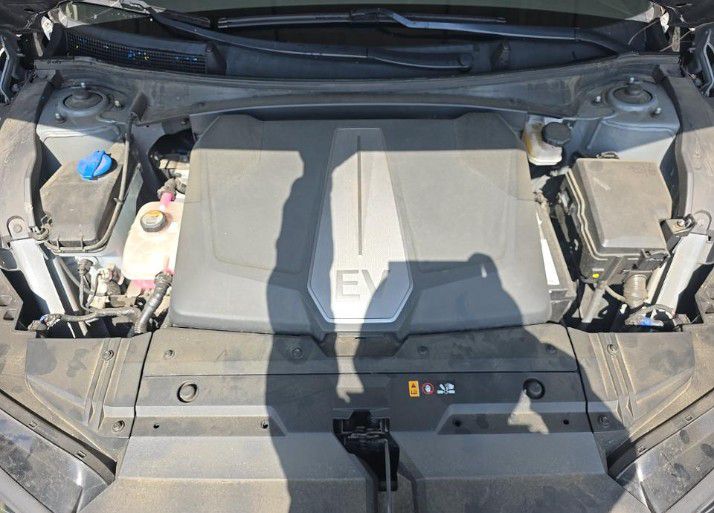 Photo 18 of this KIA EV6