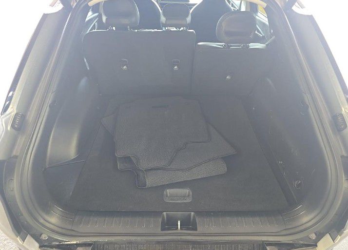 Photo 19 of this KIA EV6