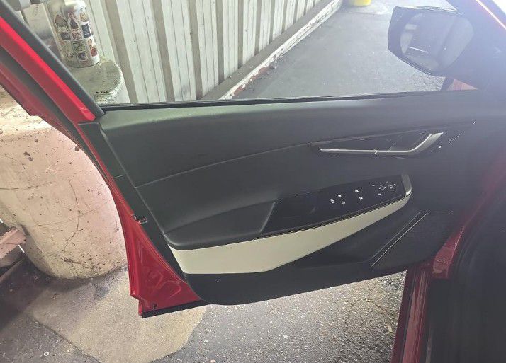 Photo 11 of this KIA EV6
